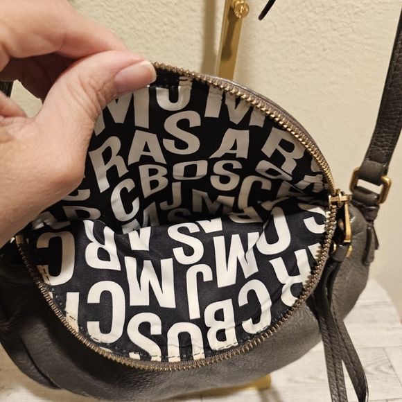 Marc Jacobs Gray Leather Crossbody Bag EUC - Picture 11 of 11